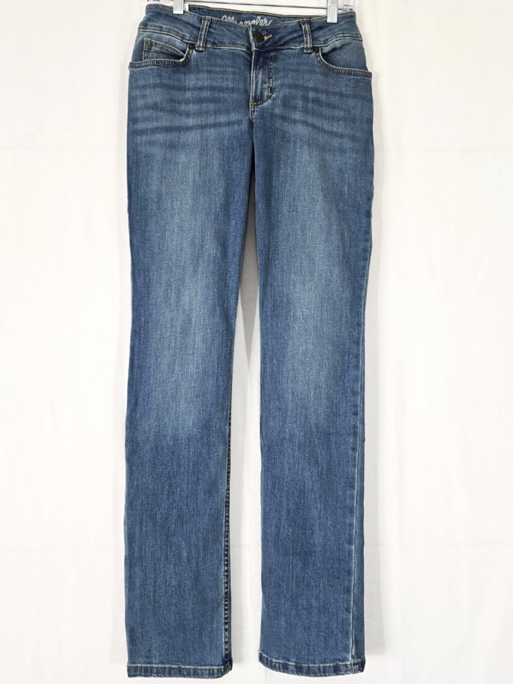 Wrangler Straight Leg Jeans Women 27 Medium Wash NWT